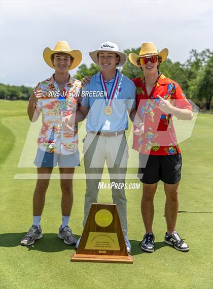 Thumbnail 3 in UIL 6A Boys Golf Finals (Awards) photogallery.