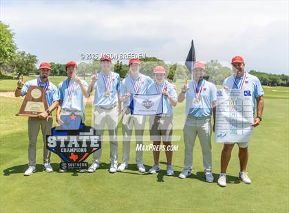 Thumbnail 3 in UIL 6A Boys Golf Finals (Awards) photogallery.