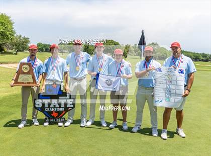Thumbnail 3 in UIL 6A Boys Golf Finals (Awards) photogallery.