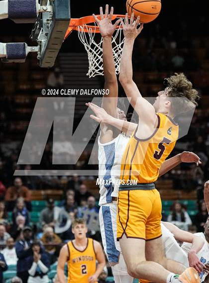 Thumbnail 3 in Windsor vs Vista PEAK Prep (CHSAA 5A Final 4) photogallery.