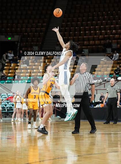 Thumbnail 1 in Windsor vs Vista PEAK Prep (CHSAA 5A Final 4) photogallery.