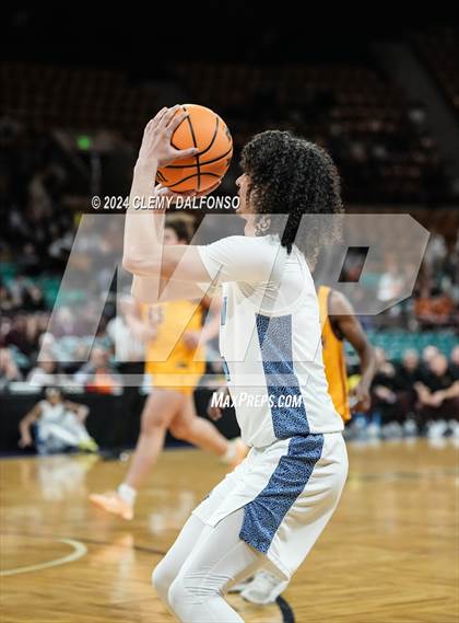 Thumbnail 3 in Windsor vs Vista PEAK Prep (CHSAA 5A Final 4) photogallery.
