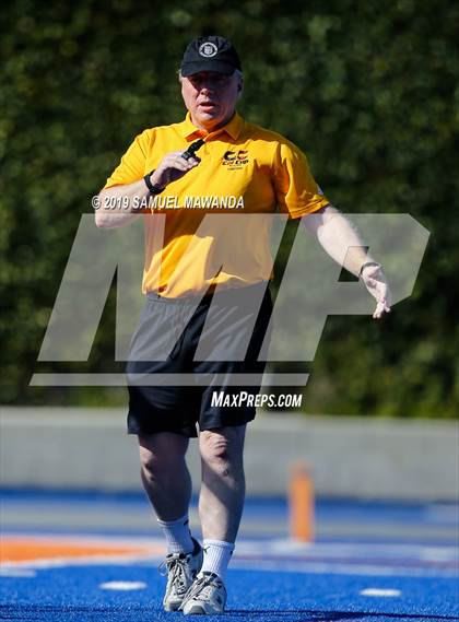 Thumbnail 3 in Thousand Oaks @ Chaminade photogallery.