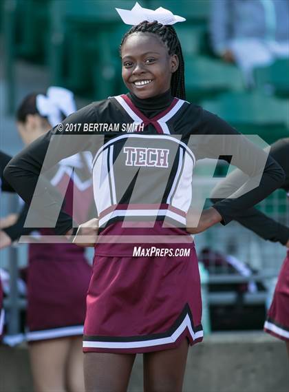 Thumbnail 3 in Hutchinson-Central Tech vs. Jamestown photogallery.