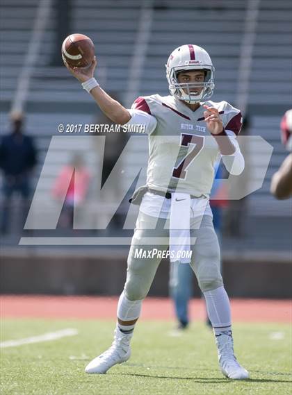 Thumbnail 1 in Hutchinson-Central Tech vs. Jamestown photogallery.
