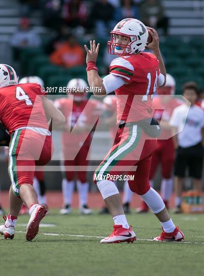 Thumbnail 1 in Hutchinson-Central Tech vs. Jamestown photogallery.