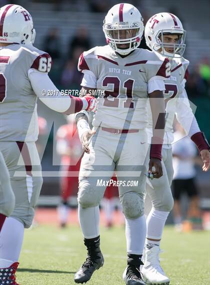 Thumbnail 1 in Hutchinson-Central Tech vs. Jamestown photogallery.