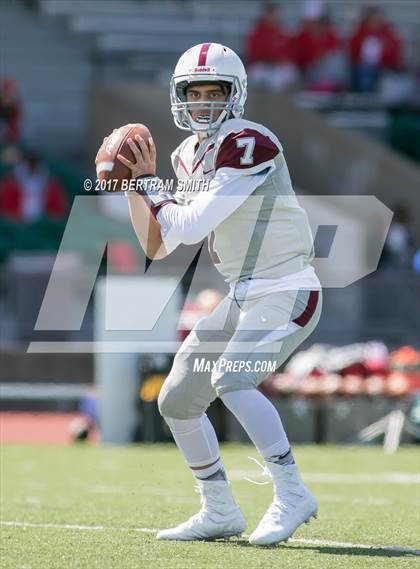 Thumbnail 3 in Hutchinson-Central Tech vs. Jamestown photogallery.