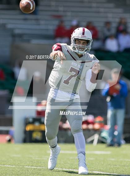 Thumbnail 1 in Hutchinson-Central Tech vs. Jamestown photogallery.