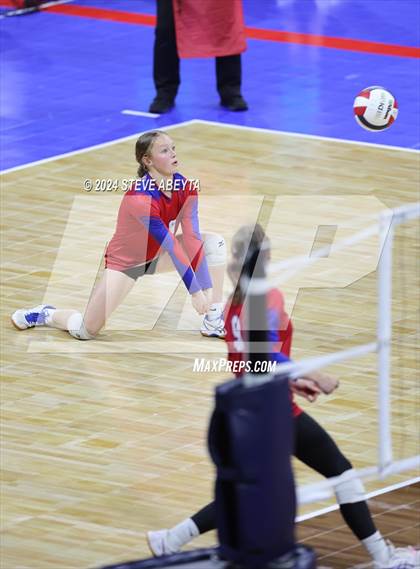 Thumbnail 1 in Hi-Plains vs. Sargent (CHSAA 2A 1st Round) photogallery.