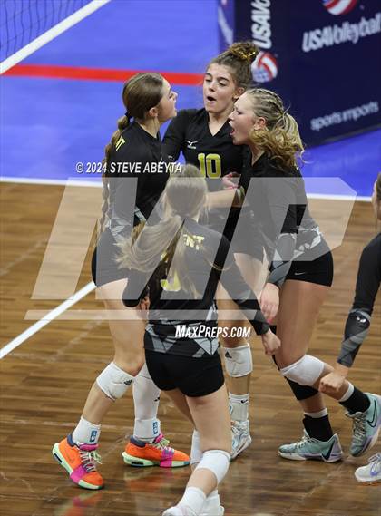 Thumbnail 2 in Hi-Plains vs. Sargent (CHSAA 2A 1st Round) photogallery.
