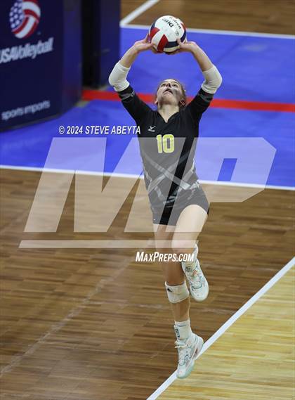 Thumbnail 1 in Hi-Plains vs. Sargent (CHSAA 2A 1st Round) photogallery.
