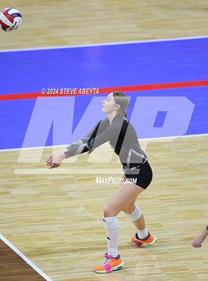 Thumbnail 2 in Hi-Plains vs. Sargent (CHSAA 2A 1st Round) photogallery.
