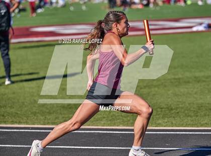 Thumbnail 2 in Dog Pound Invitational (4x100M) photogallery.