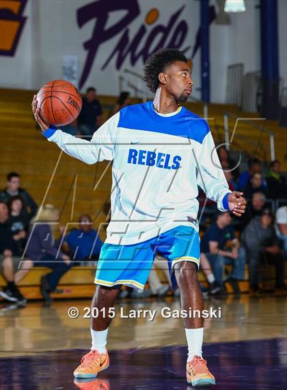 Thumbnail 1 in Quartz Hill @ Valencia (CIF SS Playoffs) photogallery.