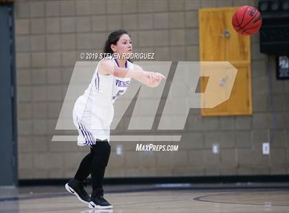 Thumbnail 3 in Amador vs. Johansen photogallery.