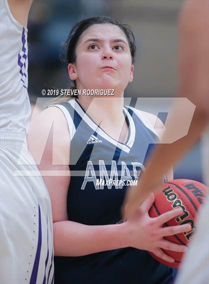Thumbnail 3 in Amador vs. Johansen photogallery.