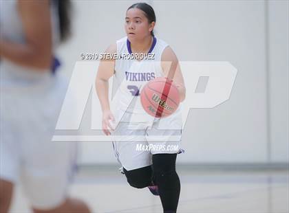 Thumbnail 2 in Amador vs. Johansen photogallery.