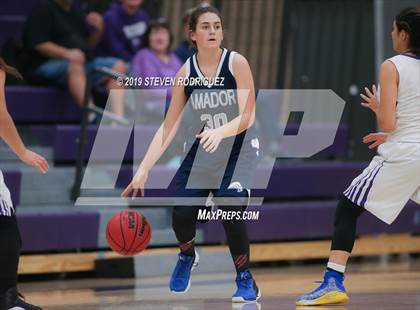 Thumbnail 3 in Amador vs. Johansen photogallery.