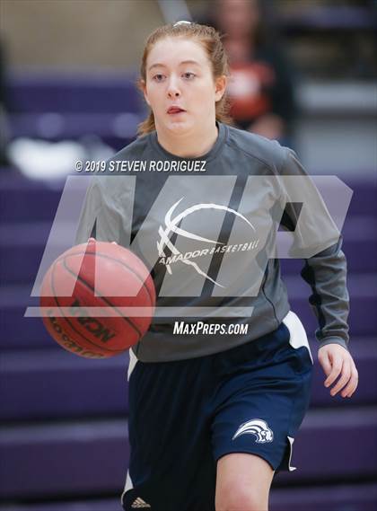 Thumbnail 3 in Amador vs. Johansen photogallery.