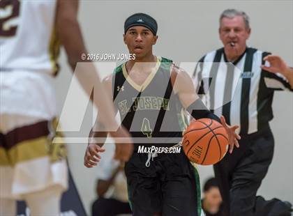 Thumbnail 2 in St. Anthony vs. St. Joseph Regional (Hoop Group NJ Tip Off Classic) photogallery.