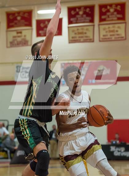 Thumbnail 1 in St. Anthony vs. St. Joseph Regional (Hoop Group NJ Tip Off Classic) photogallery.