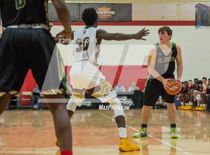 Thumbnail 2 in St. Anthony vs. St. Joseph Regional (Hoop Group NJ Tip Off Classic) photogallery.