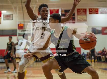 Thumbnail 2 in St. Anthony vs. St. Joseph Regional (Hoop Group NJ Tip Off Classic) photogallery.