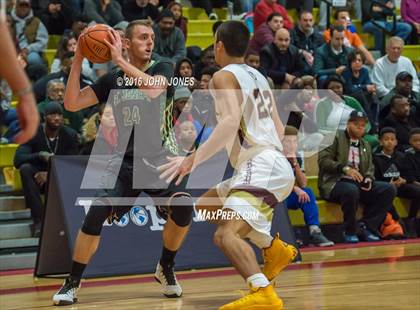Thumbnail 2 in St. Anthony vs. St. Joseph Regional (Hoop Group NJ Tip Off Classic) photogallery.