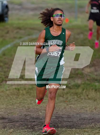 Thumbnail 3 in FHSAA 1A District 4 Finals photogallery.