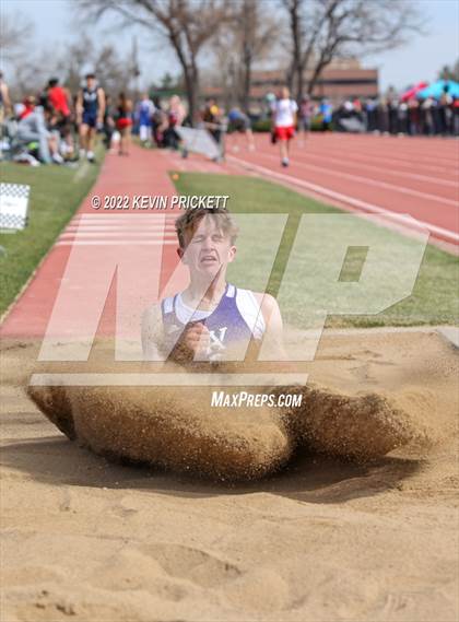 Thumbnail 2 in Pomona Invitational Boys Triple Jump photogallery.
