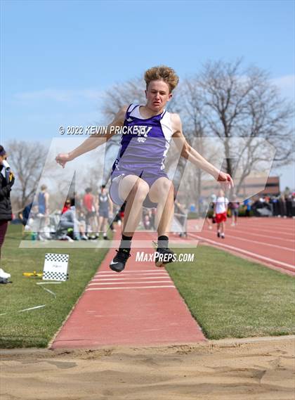 Thumbnail 2 in Pomona Invitational Boys Triple Jump photogallery.