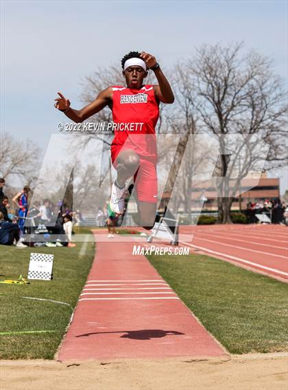 Thumbnail 3 in Pomona Invitational Boys Triple Jump photogallery.