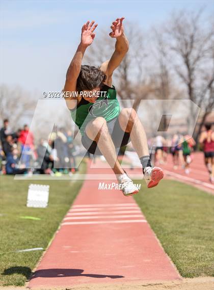 Thumbnail 3 in Pomona Invitational Boys Triple Jump photogallery.