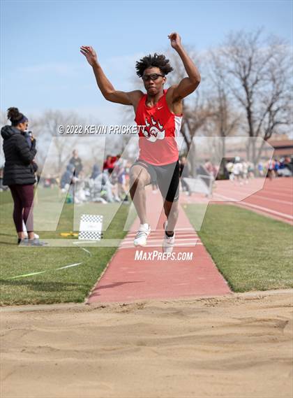 Thumbnail 3 in Pomona Invitational Boys Triple Jump photogallery.