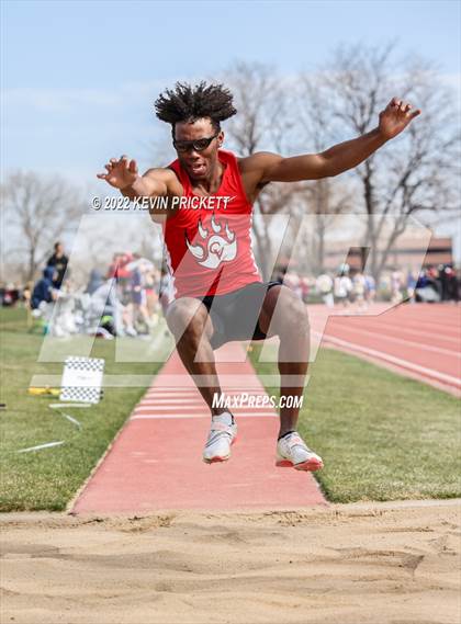Thumbnail 1 in Pomona Invitational Boys Triple Jump photogallery.