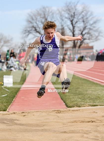 Thumbnail 1 in Pomona Invitational Boys Triple Jump photogallery.
