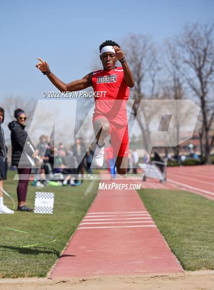 Thumbnail 3 in Pomona Invitational Boys Triple Jump photogallery.