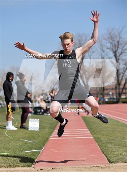 Thumbnail 3 in Pomona Invitational Boys Triple Jump photogallery.