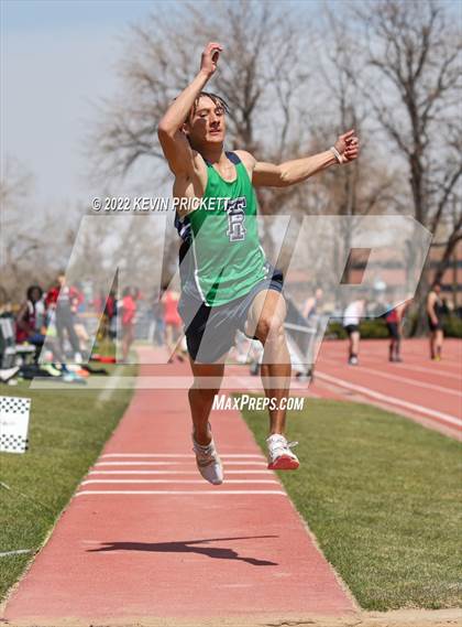 Thumbnail 3 in Pomona Invitational Boys Triple Jump photogallery.