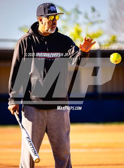 Thumbnail 2 in Northview vs. Los Osos (Sarah Cruz Memorial Tournament) photogallery.