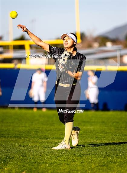 Thumbnail 2 in Northview vs. Los Osos (Sarah Cruz Memorial Tournament) photogallery.