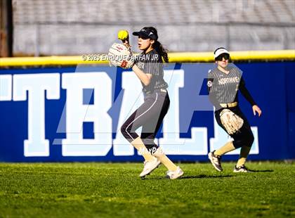 Thumbnail 3 in Northview vs. Los Osos (Sarah Cruz Memorial Tournament) photogallery.