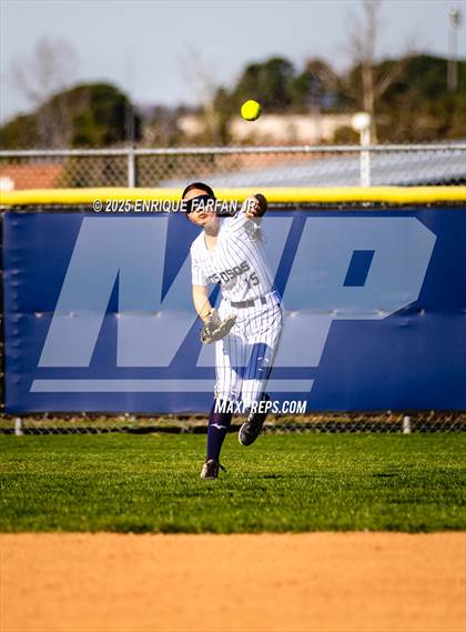 Thumbnail 2 in Northview vs. Los Osos (Sarah Cruz Memorial Tournament) photogallery.