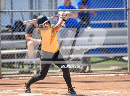 Thumbnail 3 in Los Alamitos vs. Foothill photogallery.