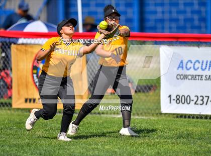 Thumbnail 1 in Los Alamitos vs. Foothill photogallery.