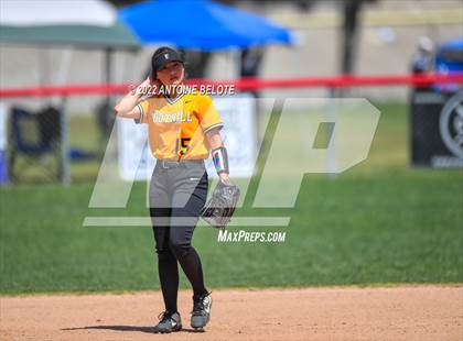 Thumbnail 3 in Los Alamitos vs. Foothill photogallery.