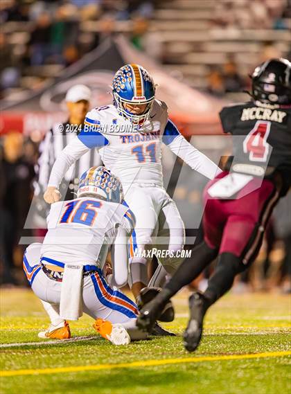 Thumbnail 1 in James Island vs Carolina Forest (SCHSL 5A-D1 Round 2) photogallery.