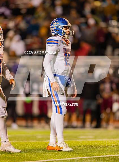 Thumbnail 3 in James Island vs Carolina Forest (SCHSL 5A-D1 Round 2) photogallery.
