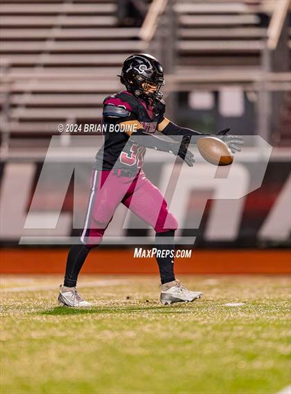 Thumbnail 3 in James Island vs Carolina Forest (SCHSL 5A-D1 Round 2) photogallery.